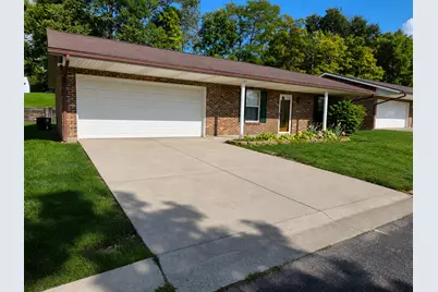 1517 Hawke Street, Bellefontaine, OH 43311 - Photo 2