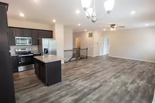 4008 Orange Blossom Ct, Tipp City, OH 45371 - Photo 8