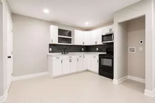 218 N Jackson St, Springfield, OH 45504 - Photo 4