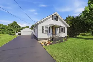 2955 Mechanicsburg Rd, Springfield, OH 45503 - Photo 1