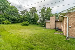 861 Kenbrook Dr, Vandalia, OH 45377 - Photo 4