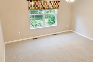 638 Willow Point Ct, Troy, OH 45373 - Photo 12