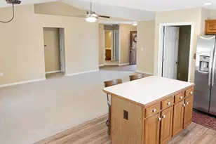 638 Willow Point Ct, Troy, OH 45373 - Photo 6