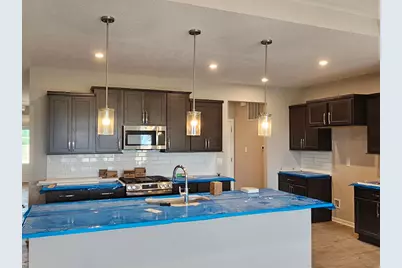407 Winters Way Lane, Springfield, OH 45505 - Photo 2