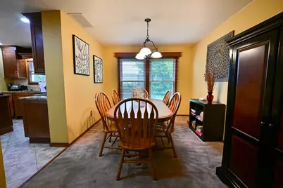 2424 Rockingham Drive, Troy, OH 45373 - Photo 4