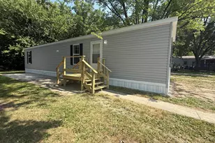 200 N Knoxville Ave, Saint Marys, OH 45885 - Photo 16