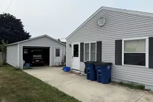 729 Lake Ave, Saint Marys, OH 45885 - Photo 2