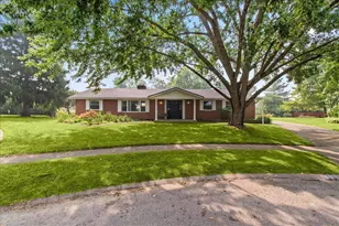 1308 Ponderosa Ct, Fairborn, OH 45324 - Photo 2