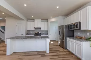 403 Sydney Dr, Tipp City, OH 45371 - Photo 10