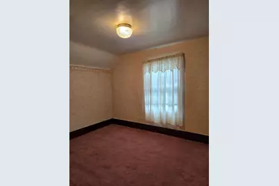 946 E Spring Street, Saint Marys, OH 45885 - Photo 8