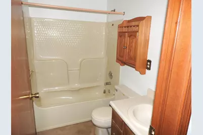8180 Dog Leg Road, Dayton, OH 45414 - Photo 10