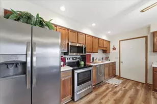 1045 Bradford Dr, Springfield, OH 45503 - Photo 8