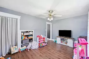 102 W Pike St, Christiansburg, OH 45389 - Photo 24