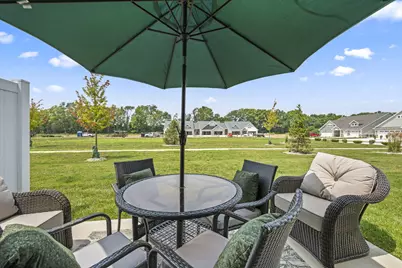 819 Brookwood Circle, Tipp City, OH 45371 - Photo 62