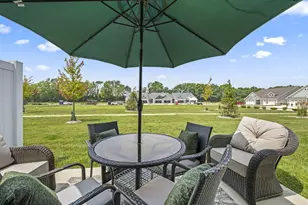 819 Brookwood Cir, Tipp City, OH 45371 - Photo 62
