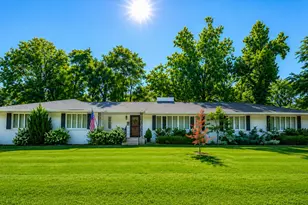 601 Westchester Park Dr, Springfield, OH 45504 - Photo 1
