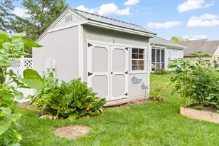 2490 Meadowpoint Dr, Troy, OH 45373 - Photo 6