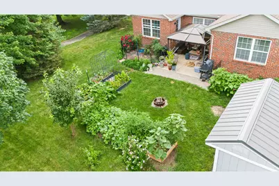 2490 Meadowpoint Drive, Troy, OH 45373 - Photo 8