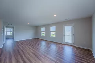 305 Lightfoot Ct, New Carlisle, OH 45344 - Photo 16