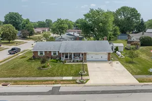 2442 Aldrin Dr, Sidney, OH 45365 - Photo 4