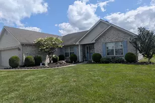 1455 Edinburgh Dr, Troy, OH 45373 - Photo 2