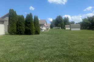 1455 Edinburgh Dr, Troy, OH 45373 - Photo 12