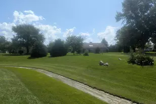 1455 Edinburgh Dr, Troy, OH 45373 - Photo 14