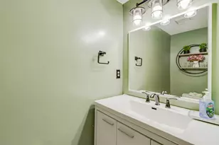10175 Forestedge Ln, Miamisburg, OH 45342 - Photo 16