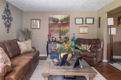 7519 Rustic Woods Drive, Huber Heights, OH 45424 - Photo 4