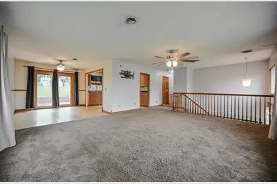 668 Suncrest Drive, Springfield, OH 45503 - Photo 8