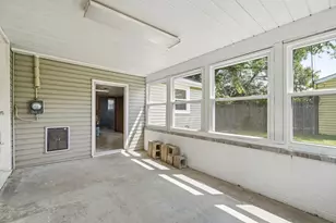 140 W Keller St, Bradford, OH 45308 - Photo 4