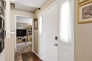 5258 E County Line Rd, Springfield, OH 45502 - Photo 6