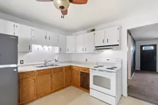 228 Lester Ave, Findlay, OH 45840 - Photo 12