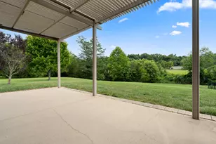 7847 Kings Ridge Cir, Fairborn, OH 45324 - Photo 44