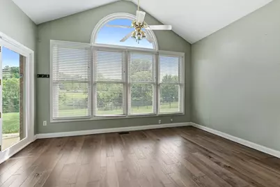 7847 Kings Ridge Circle, Fairborn, OH 45324 - Photo 20