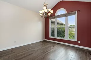 7847 Kings Ridge Cir, Fairborn, OH 45324 - Photo 12