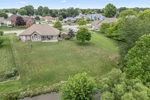 7847 Kings Ridge Cir, Fairborn, OH 45324 - Photo 6