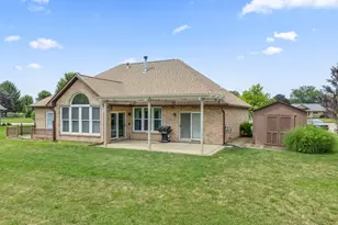 7847 Kings Ridge Cir, Fairborn, OH 45324 - Photo 42