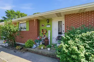 821 N Circle Dr, Wapakoneta, OH 45895 - Photo 4