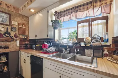 821 N Circle Drive, Wapakoneta, OH 45895 - Photo 14