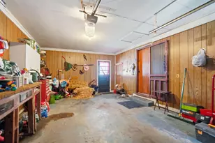 821 N Circle Dr, Wapakoneta, OH 45895 - Photo 30