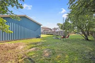 405 E Pike St, Jackson Center, OH 45334 - Photo 16