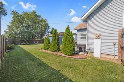 405 E Pike Street, Jackson Center, OH 45334 - Photo 14