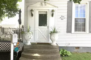 301 S Blackhoof St, Wapakoneta, OH 45895 - Photo 2