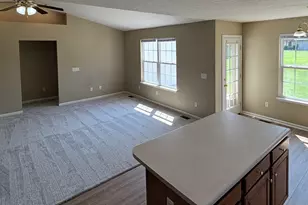 2712 Fieldbrook Ct, Troy, OH 45373 - Photo 8