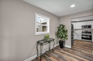 1434 Grimes Cir, Urbana, OH 43078 - Photo 12