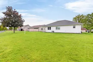 551 Foxcross Dr, Sidney, OH 45365 - Photo 32