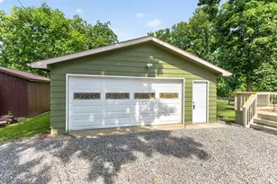 9885 Blackhawk Dr, Huntsville, OH 43324 - Photo 10