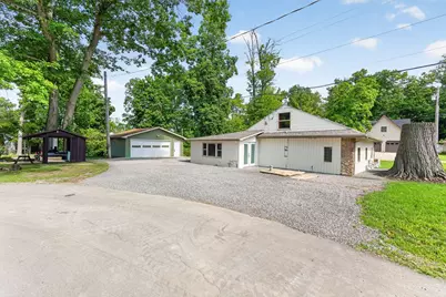 9885 Blackhawk Drive, Huntsville, OH 43324 - Photo 8