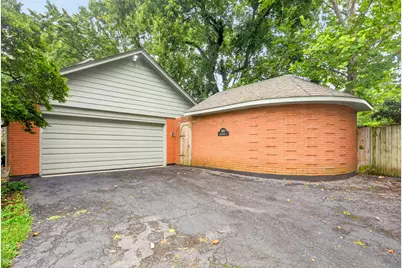 860 Lincolnshire Drive, Troy, OH 45373 - Photo 10